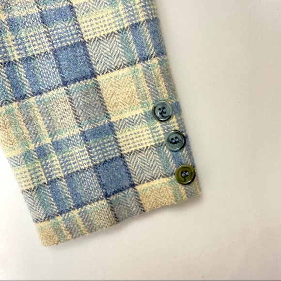 1970s Bobbie Brooks Plaid Blue and Cream Vintage Blazer. Petite/Juniors 10. - Picture 3 of 11